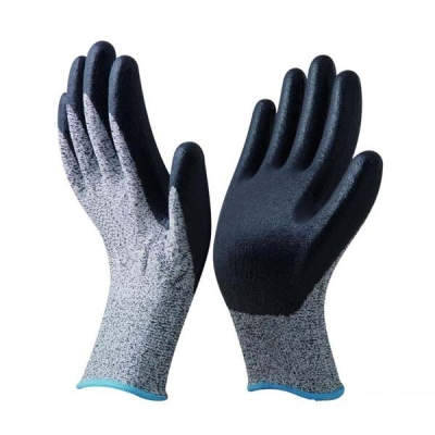 HWSCT3113  Cut resistant gloves, Nitrile coated palm